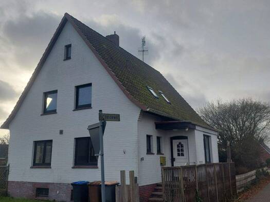 Einfamilienhaus zum Kauf 195.000 € 6 Zimmer 139 m² 684 m² Grundstück Zetel 26340