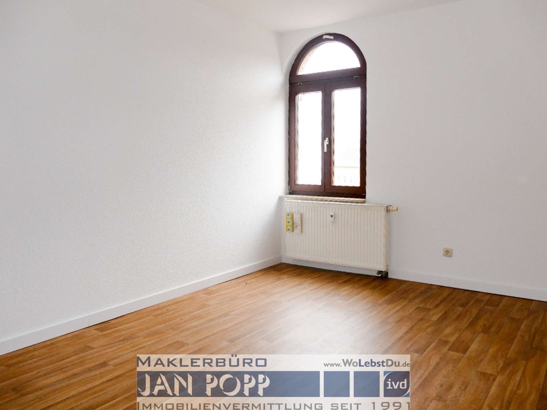 Wohnung zum Kauf 31.000 € 2 Zimmer 36,9 m²<br/>Wohnfläche 3.<br/>Geschoss Greiz Greiz 07973