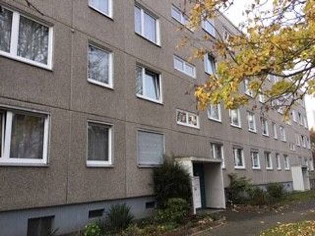 Wohnung zur Miete 760 € 4 Zimmer 90,5 m² 1. Geschoss frei ab 16.08.2025 Breslauer Straße 32 Wohnstadt Waldau Kassel 34123