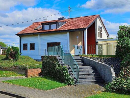 Einfamilienhaus zum Kauf 390.000 € 7 Zimmer 130 m² 1.185 m² Grundstück frei ab sofort Fritzdorf Wachtberg 53343