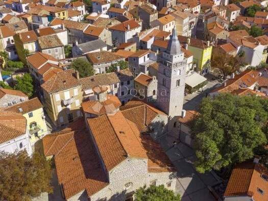 Acker-/Waldstück zum Kauf 110.800 € Omišalj 51513