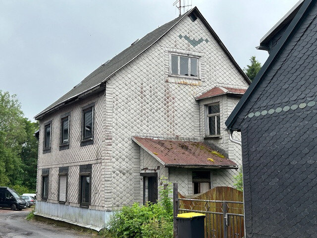 Einfamilienhaus zum Kauf 10.000 € 6 Zimmer 120 m²<br/>Wohnfläche 269 m²<br/>Grundstück Mühlbergweg 2 Wahlbezirk 171 Suhl 98528