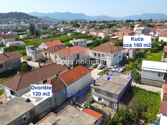 Haus zum Kauf 78.000 € 2 Zimmer 160 m²<br/>Wohnfläche Metkovic center