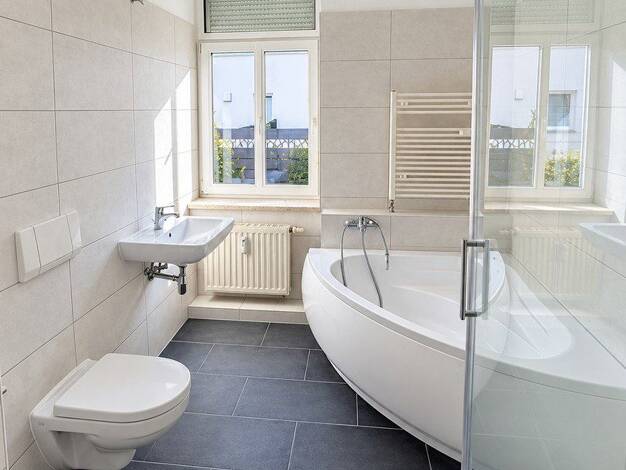 Wohnung zur Miete 430 € 2 Zimmer 43,2 m² EG Körnerstraße 2 Freital Freital 01705