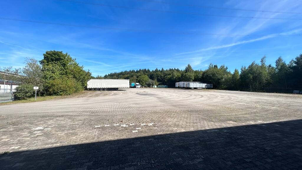 Gewerbegrundstück zur Miete 8.240 m² Grundstück Köngen 73257