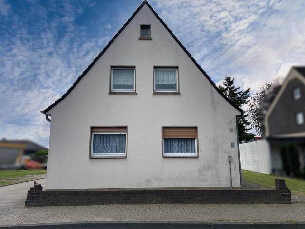 Einfamilienhaus zum Kauf 210.000 € 6 Zimmer 106 m² 451 m² Grundstück Duisburg 47199