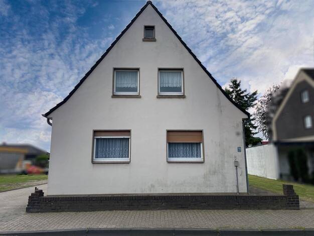 Einfamilienhaus zum Kauf 210.000 € 6 Zimmer 106 m² 451 m² Grundstück Baerl Duisburg 47199