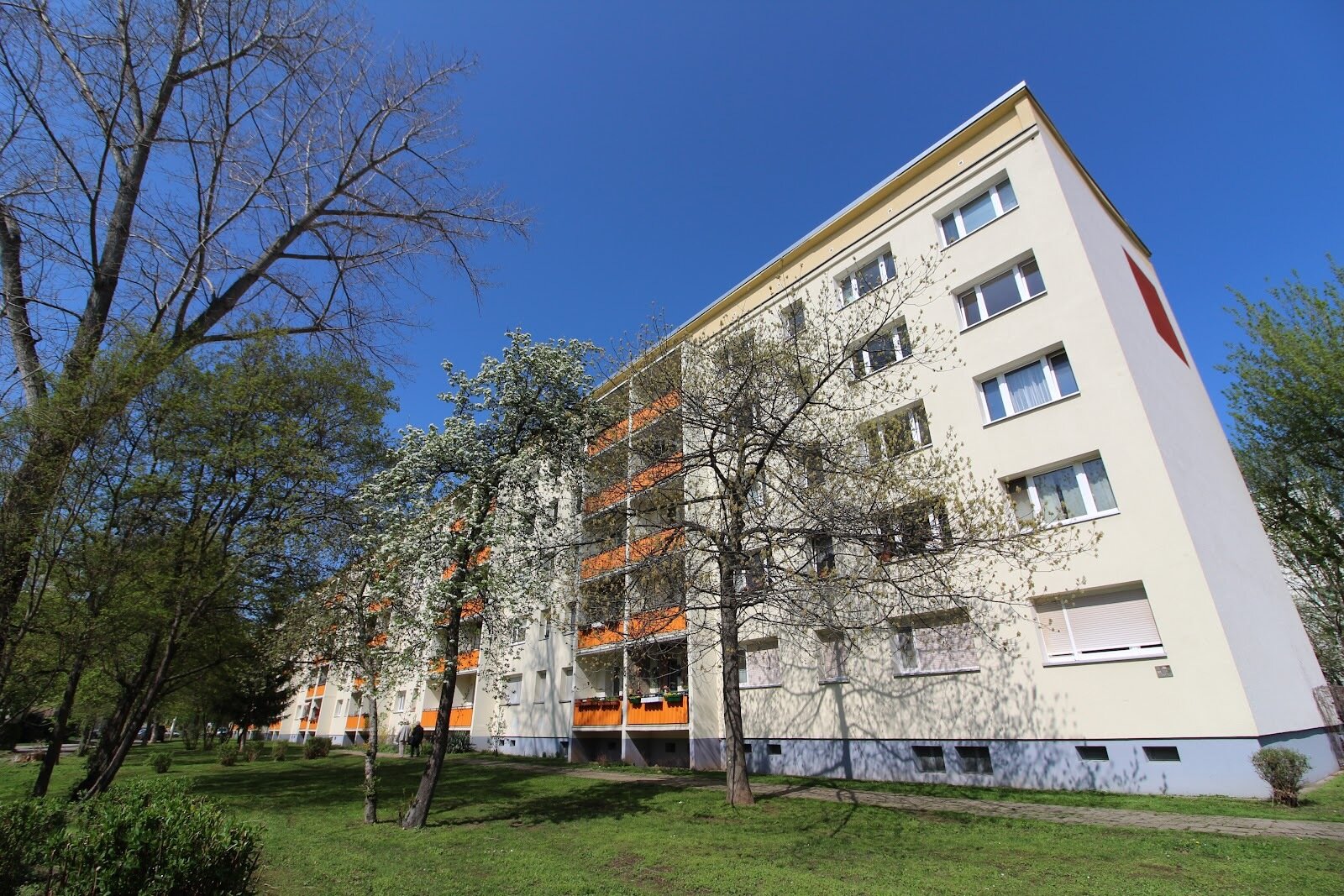 Wohnung zur Miete 296 € 2 Zimmer 50,9 m²<br/>Wohnfläche 3.<br/>Geschoss Caspar-David-Friedrich-Straße 9 Südliche Neustadt Halle (Saale) 06124