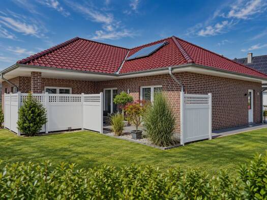 Bungalow zum Kauf 449.000 € 4 Zimmer 127 m² 644 m² Grundstück frei ab sofort Hohenkirchen Wangerland 26434