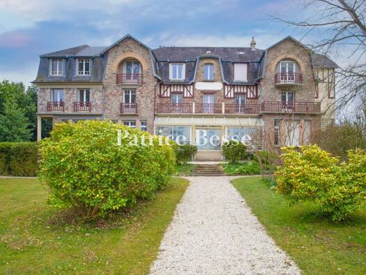 Einfamilienhaus zum Kauf 750.000 € 20 Zimmer 900 m² 4.561 m² Grundstück Bagnoles-de-l'Orne 61140