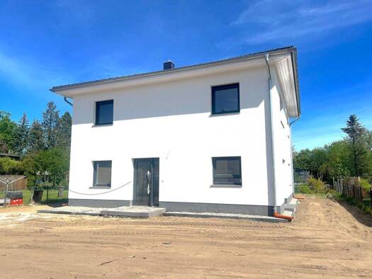 Einfamilienhaus zum Kauf - Erstbezug 679.000 € 5 Zimmer 158 m² 440 m² Grundstück Schwanebeck Schwanebeck / Zepernick 16341