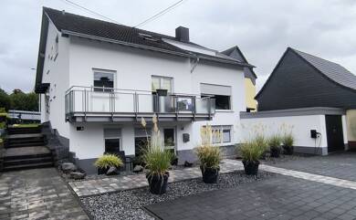 Wohnung zur Miete 900 € 3,5 Zimmer 90 m² Geschoss 2/2 frei ab 01.06.2025 Melsbach 56581
