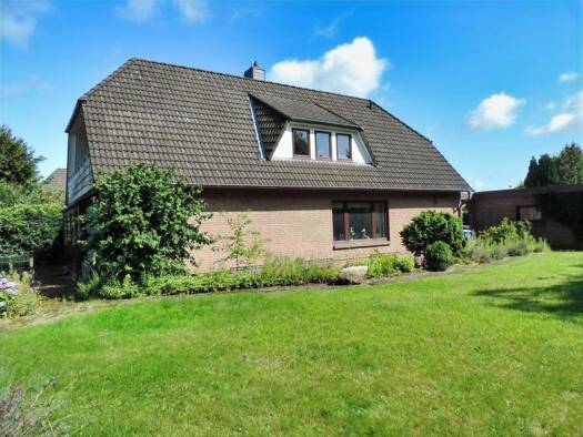 Einfamilienhaus zum Kauf 415.000 € 5 Zimmer 155 m² 914 m² Grundstück frei ab sofort Ruthenberg Neumünster 24539