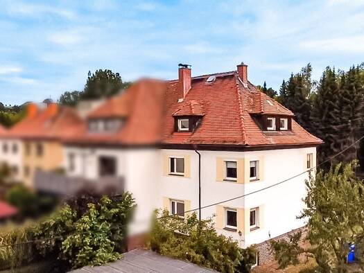 Doppelhaushälfte zum Kauf 135.000 € 7 Zimmer 128 m² 440 m² Grundstück Hohenstein-Ernstthal Hohenstein-Ernstthal 09337