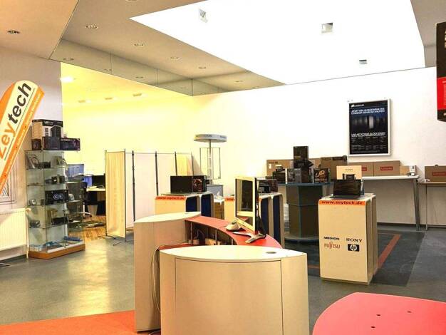 Lagerhalle zur Miete 3.800 € 632 m² Lagerfläche teilbar ab 520 m² Neuenland Bremen 28199