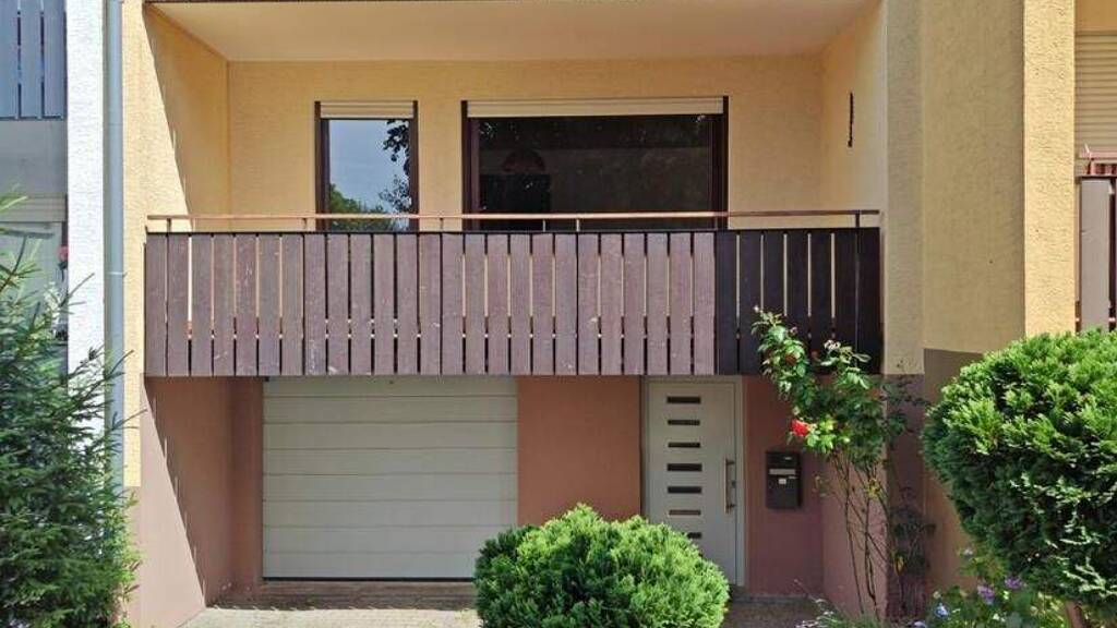 Reihenmittelhaus zum Kauf 320.000 € 5 Zimmer 102 m² 126 m² Grundstück Büchenbronn Pforzheim 75180