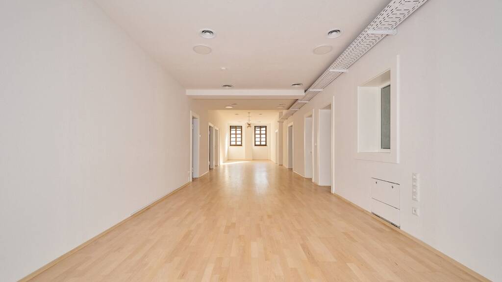 Bürofläche zur Miete 6 Zimmer 162 m² Bürofläche Straubing 94315