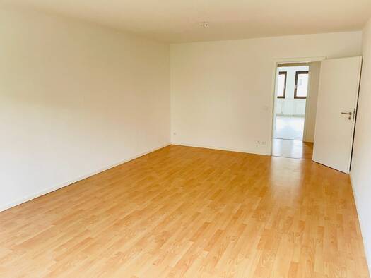 Wohnung zur Miete 850 € 3 Zimmer 89,8 m² 3. Geschoss Sperberstraße 47 Hummelstein Weiterer Innenstadtgürtel Süd 90461