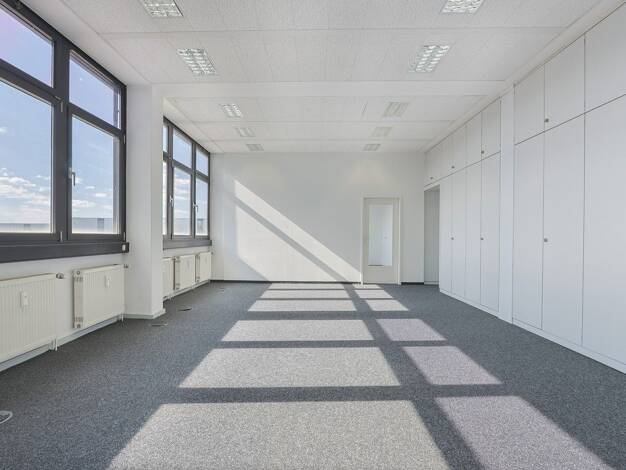 Bürofläche zur Miete 104 m² Bürofläche Fuggerstraße 7-11 Uedesheim Neuss 41468