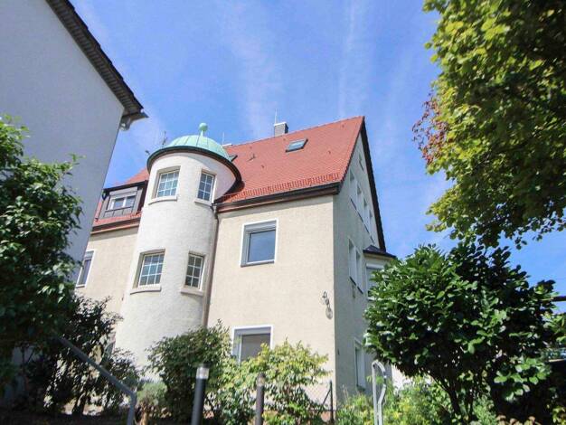 Mehrfamilienhaus zum Kauf als Kapitalanlage geeignet 1.200.000 € 9 Zimmer 204 m² 1.033,2 m² Grundstück Botnang Stuttgart 70195