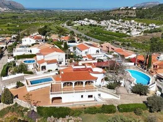 Chalet zum Kauf 690.000 € 6 Zimmer 359 m² Orba Orba 03795