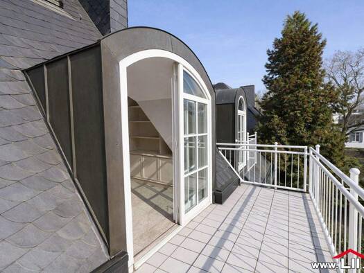 Wohnung zum Kauf 999.000 € 3,5 Zimmer 131 m² 2. Geschoss Sachsenhausen Frankfurt 60598