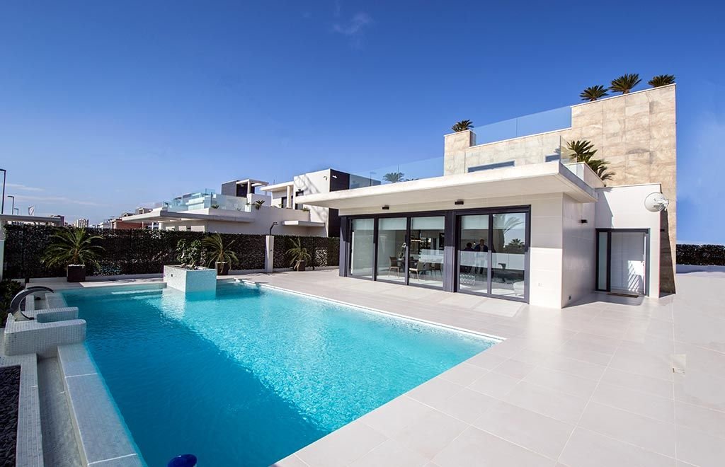 Villa zum Kauf 1.050.000 € 6 Zimmer 197 m²<br/>Wohnfläche 500 m²<br/>Grundstück Orihuela Costa