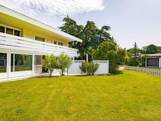 Mehrfamilienhaus zum Kauf 995.000 € 9 Zimmer 344 m² 1.219 m² Grundstück Müllheim 79379