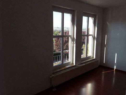 Wohnung zur Miete 670 € 3 Zimmer 89 m² 3. Geschoss Berliner Straße 48 Friedrichstadt Ortsamtsbereich Altstadt 01067