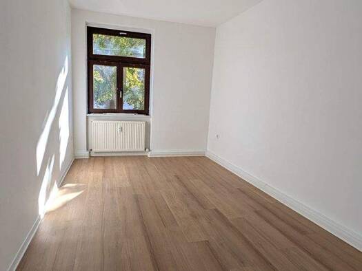 Wohnung zur Miete 455 € 3 Zimmer 75,8 m² 1. Geschoss frei ab sofort Zeitz Zeitz 06712