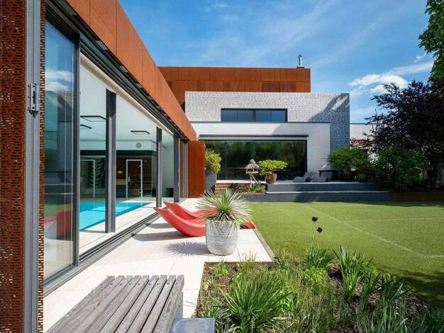 Einfamilienhaus zur Miete 5.500 € 7 Zimmer 780 m² 2.584 m² Grundstück Waldowstraße 3 Alt-Hohenschönhausen Berlin 13053