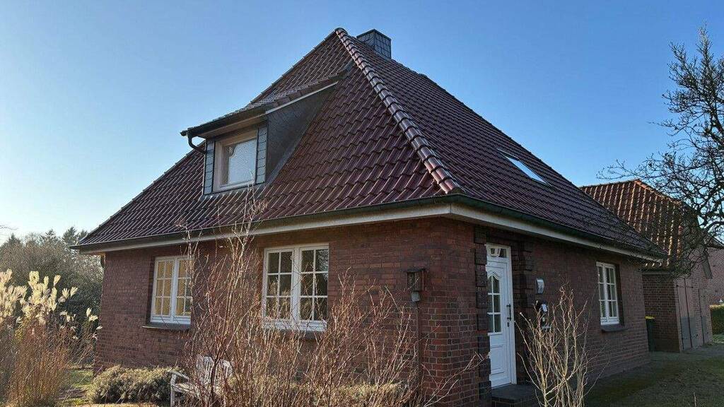 Einfamilienhaus zum Kauf 395.000 € 4 Zimmer 135 m² 1.599 m² Grundstück Bargfeld-Stegen 23863