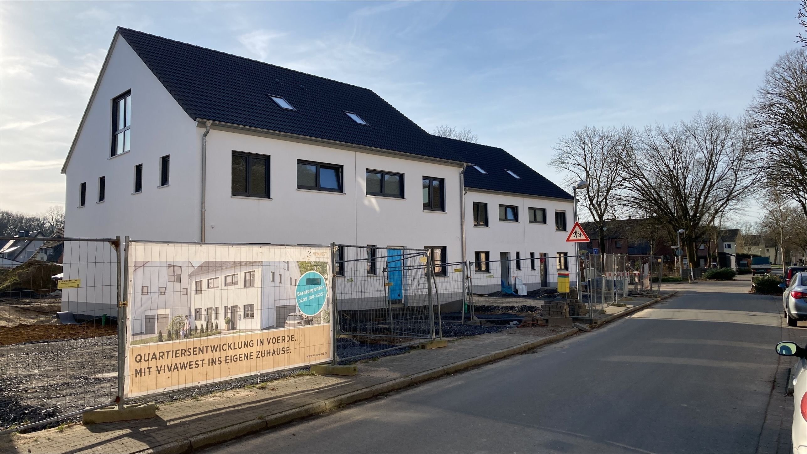 Reihenmittelhaus zum Kauf provisionsfrei 377.000 € 5 Zimmer 150 m²<br/>Wohnfläche 288 m²<br/>Grundstück ab sofort<br/>Verfügbarkeit Möllen Voerde (Niederrhein) 46562