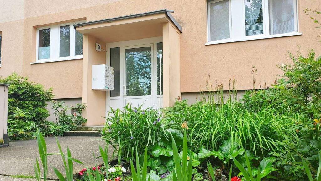 Wohnung zur Miete 360 € 3 Zimmer 60,8 m² 4. Geschoss frei ab sofort Mannheimer Straße 70 Südstadt Halle (Saale) 06128