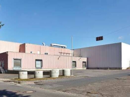 Lagerhalle zur Miete provisionsfrei 4.200 m² Lagerfläche teilbar ab 1.700 m² Birkenweg 17 Mariental 38368