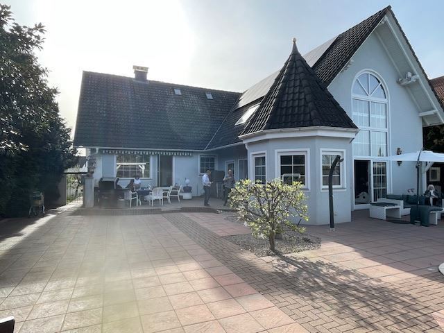 Villa zum Kauf 1.190.000 € 12 Zimmer 400 m²<br/>Wohnfläche 1.050 m²<br/>Grundstück Marköbel Hammersbach , Hess 63546