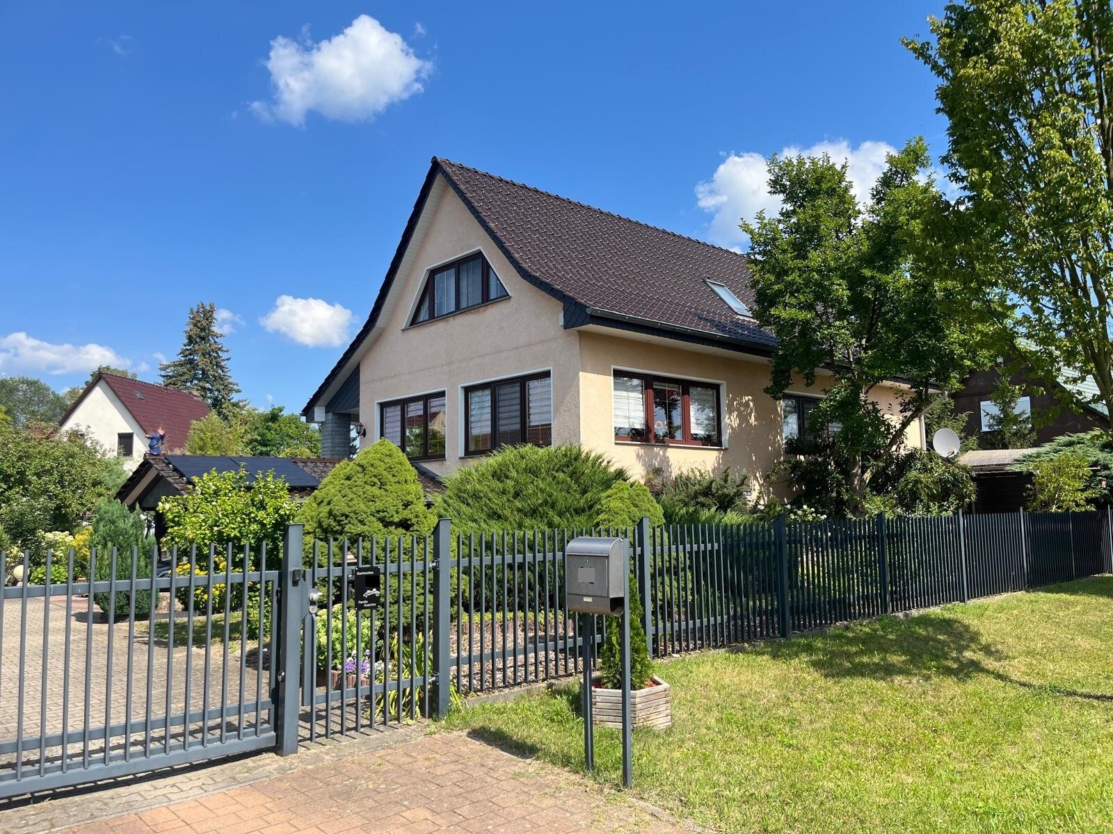 Einfamilienhaus zum Kauf 595.000 € 4 Zimmer 141,9 m²<br/>Wohnfläche 913 m²<br/>Grundstück Zepernick Panketal 16341