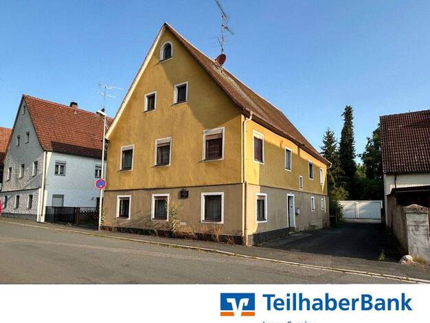 Mehrfamilienhaus zum Kauf 359.000 € 8 Zimmer 236 m² 470 m² Grundstück Erlangen / Frauenaurach 91056