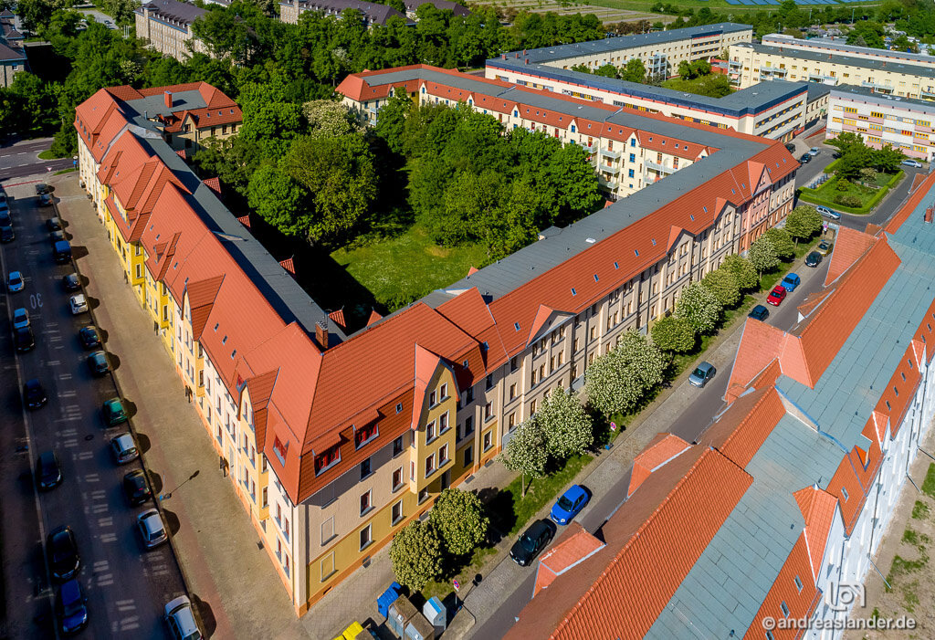 Wohnung zur Miete 315 € 2 Zimmer 45 m²<br/>Wohnfläche EG<br/>Geschoss 15.02.2025<br/>Verfügbarkeit Roßlauer Straße 8 Dessauer Straße Magdeburg 39114