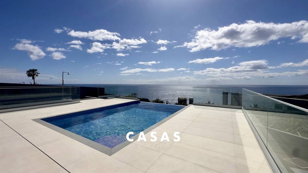 Haus zum Kauf 1.400.000 € 287 m² 970 m² Grundstück São Martinho 9000