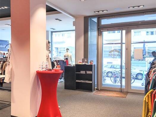 Laden zur Miete 23 € 143 m² Verkaufsfläche teilbar ab 143 m² Sendling München 81371