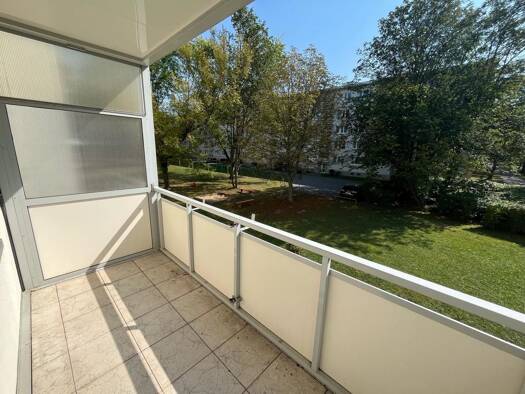 Wohnung zur Miete 394 € 3 Zimmer 61,2 m² 1. Geschoss Arthur-Strobel-Str. 30 Gablenz Chemnitz 09127