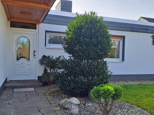 Bungalow zum Kauf 515.000 € 5 Zimmer 141 m² 589 m² Grundstück Neuenhaßlau Hasselroth 63594