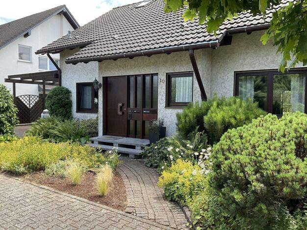 Einfamilienhaus zum Kauf provisionsfrei 489.000 € 6 Zimmer 180 m² 582 m² Grundstück Polch 56751