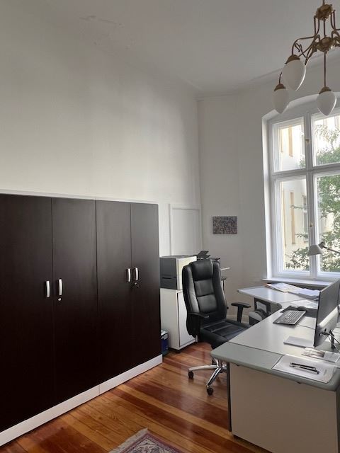 Bürofläche zur Miete 999 € 1 Zimmer 24 m²<br/>Bürofläche ab 24 m²<br/>Teilbarkeit Viktoria-Luise-Platz 7 Schöneberg Berlin 10777