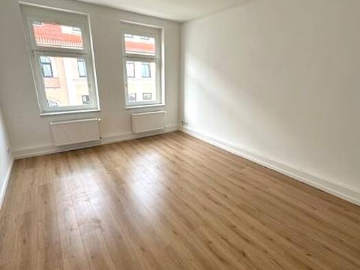 Wohnung zur Miete 583 € 3 Zimmer 78,8 m² 1. Geschoss frei ab sofort Pestalozzistraße . Stadtfeld West Magdeburg 39110