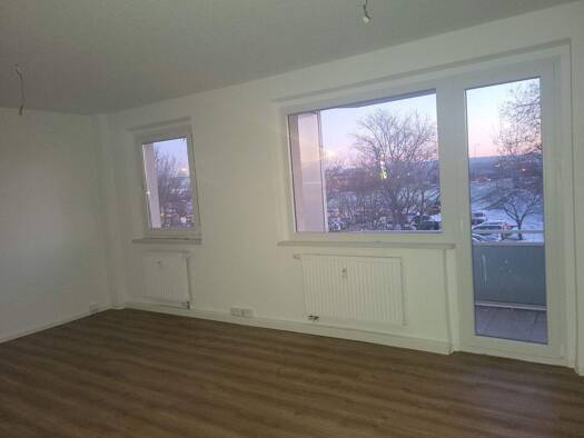 Wohnung zum Kauf provisionsfrei 151.000 € 3 Zimmer 62 m² 2. Geschoss frei ab sofort Karl Reimann Ring Roter Berg Erfurt 99091