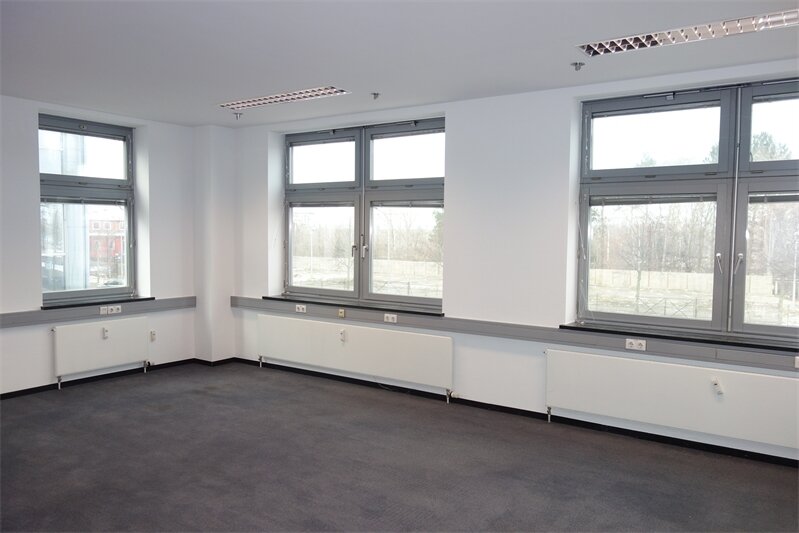 Bürofläche zur Miete 13,50 € 246 m²<br/>Bürofläche Mittelstr. 7 Schönefeld Schönefeld 12529