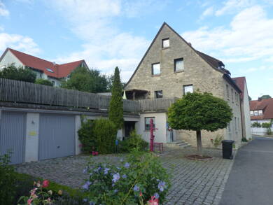 Haus zum Kauf provisionsfrei 349.000 € 10 Zimmer 250 m² 650 m² Grundstück St.-Kilian-Straße 2 Wipfeld 97537