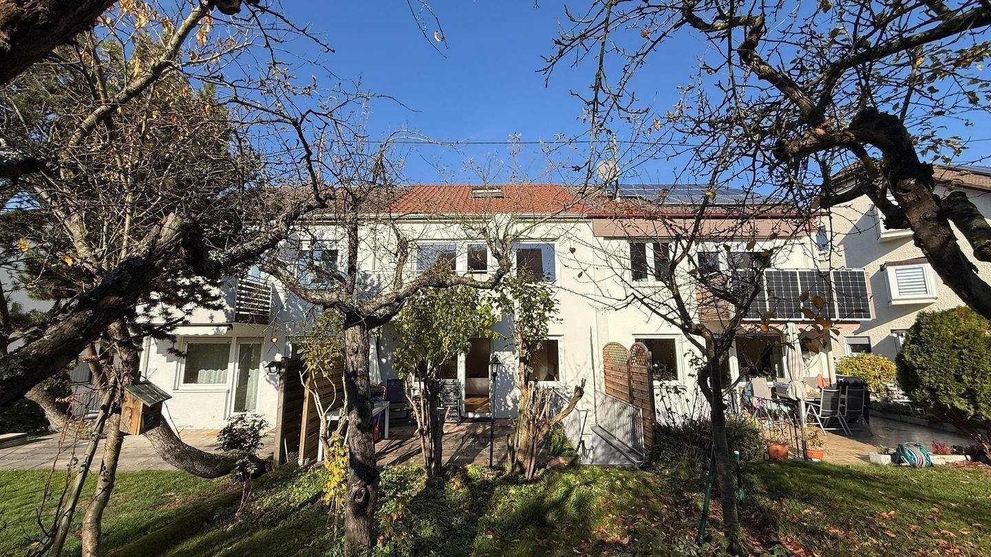 Immobilie in Neuhausen auf den Fildern - „ Das sonnige Traumhaus mit Garten in traumhafter ruhiger Südwestlage ! - Bild 0